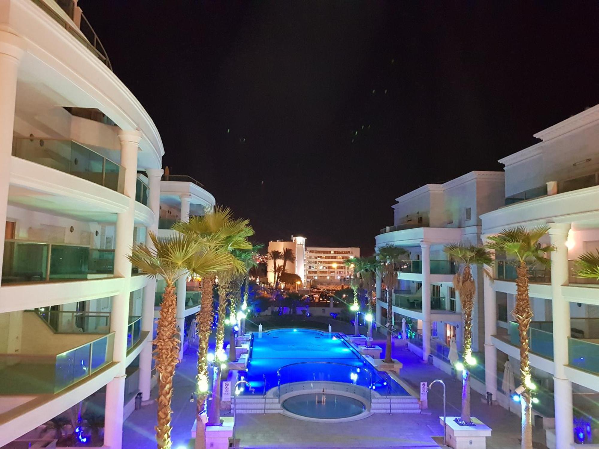 Appartamento Palmore Top Luxury Penthause With Juccuzi First Line Of The Seaside Eilat Esterno foto